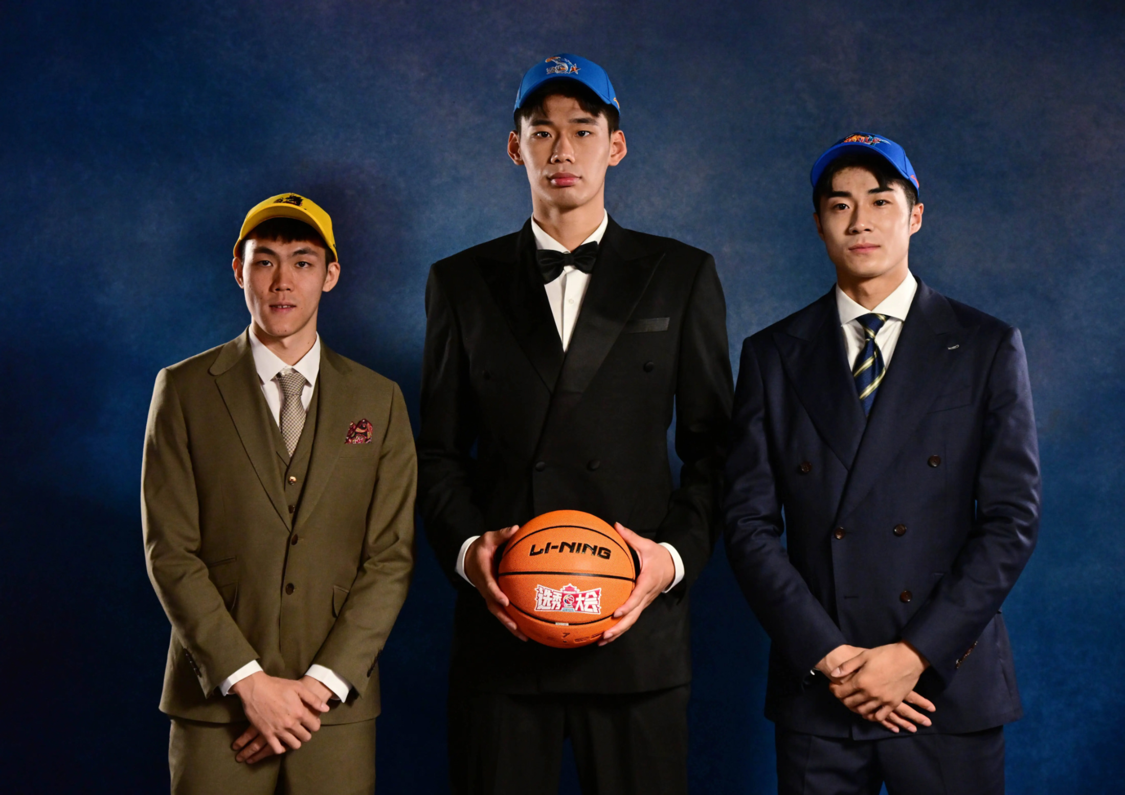 江苏男篮官宣_(江苏男篮官宣签约爱德华兹) 第1张 江苏男篮官宣_(江苏男篮官宣签约爱德华兹) 第1张