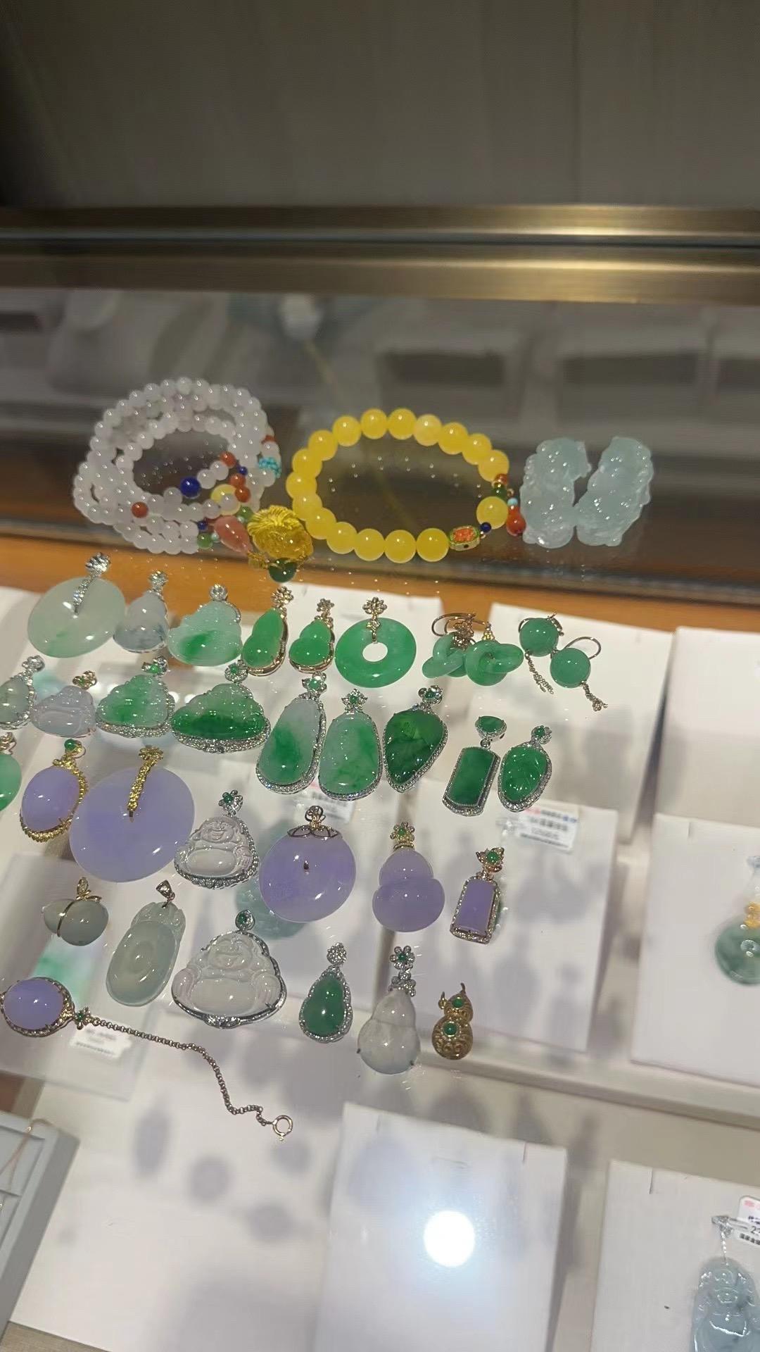 百度直播卖翡翠_(百度直播卖翡翠需要什么手续) 第1张 百度直播卖翡翠_(百度直播卖翡翠需要什么手续) 第1张