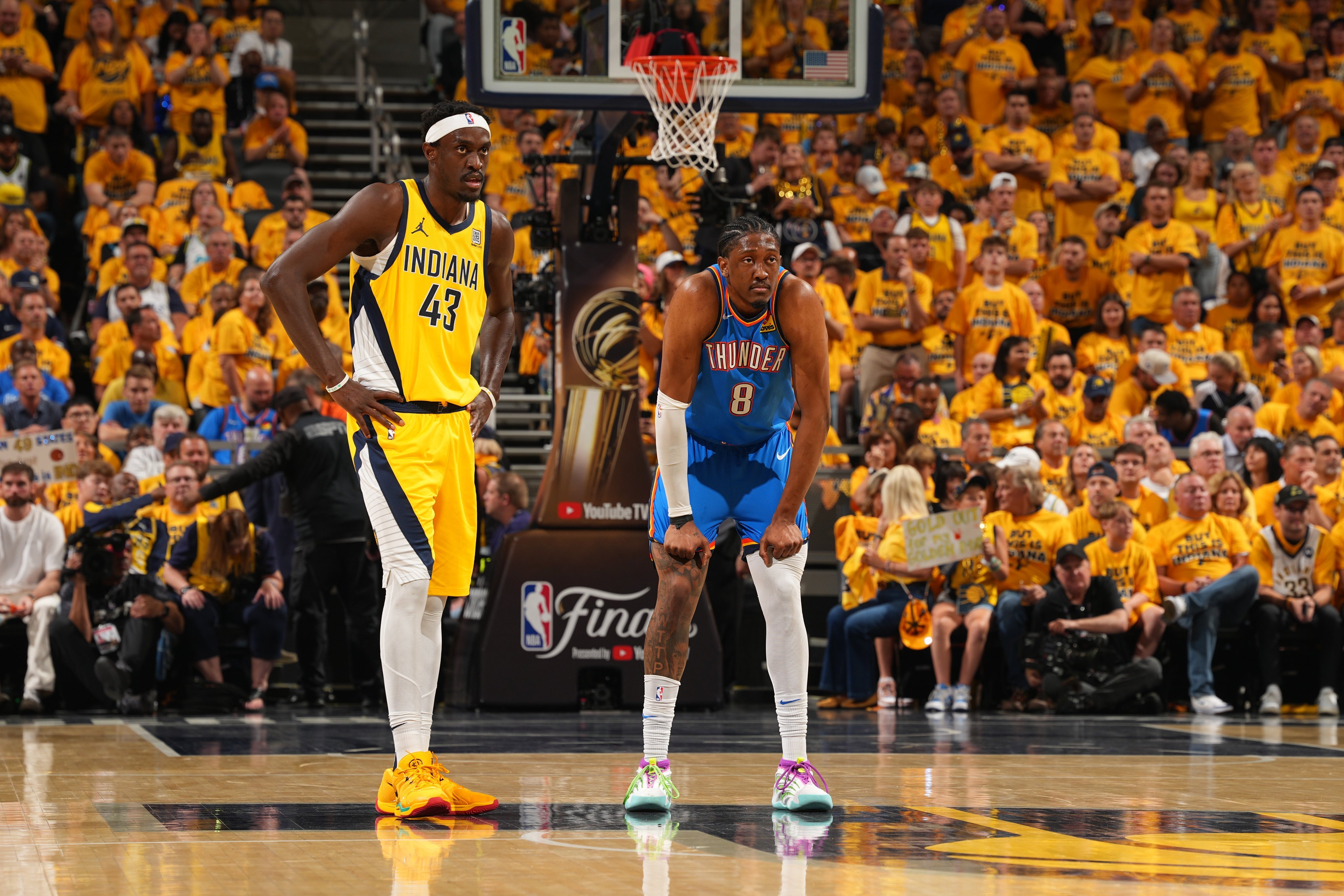 包含NBA常规赛湖人客场92-121惨败雷霆亚历山大30+9东契奇19+7+7的词条  第1张