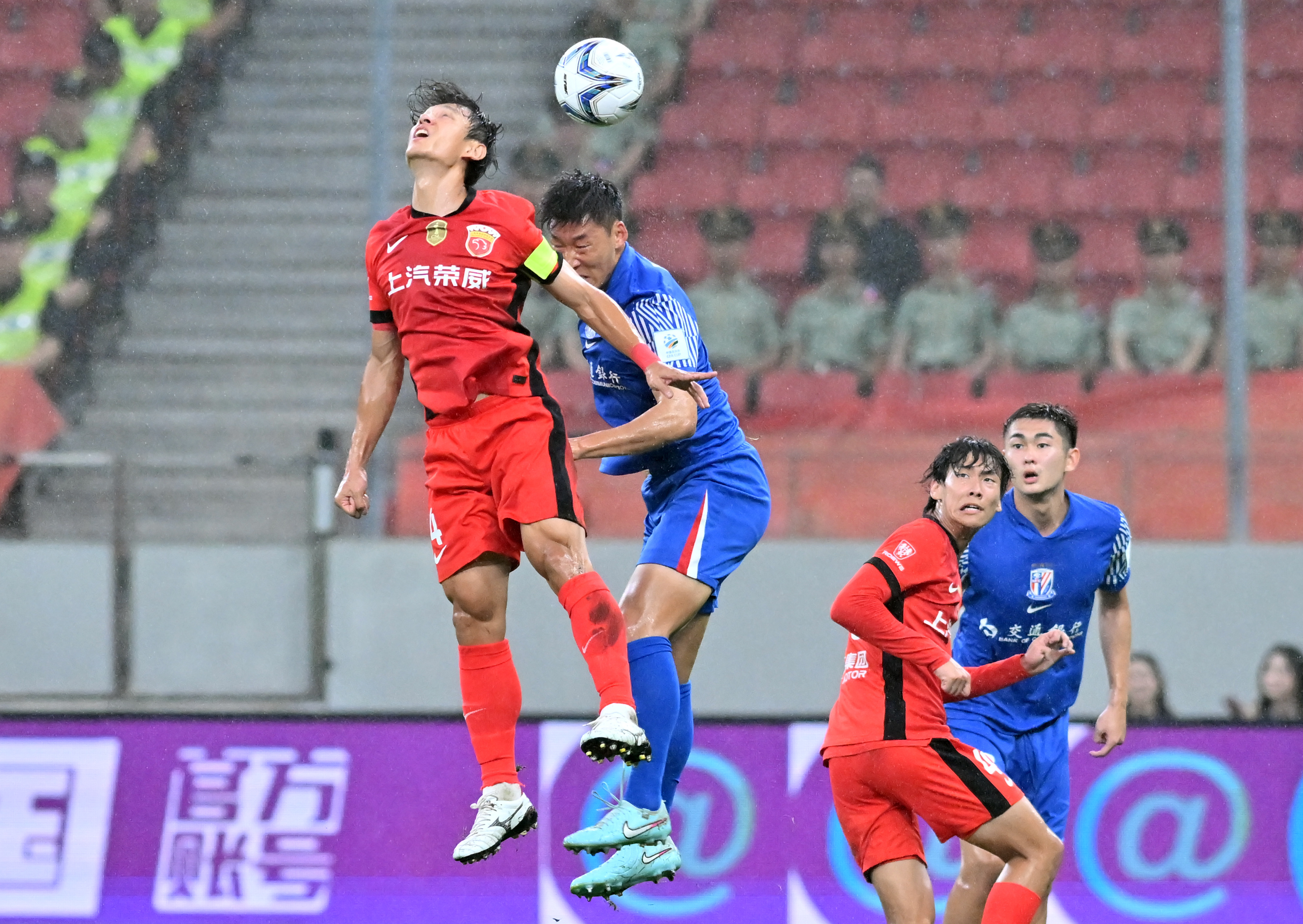 斯卢茨基感激申花球迷申花足协杯遭遇海港的简单介绍