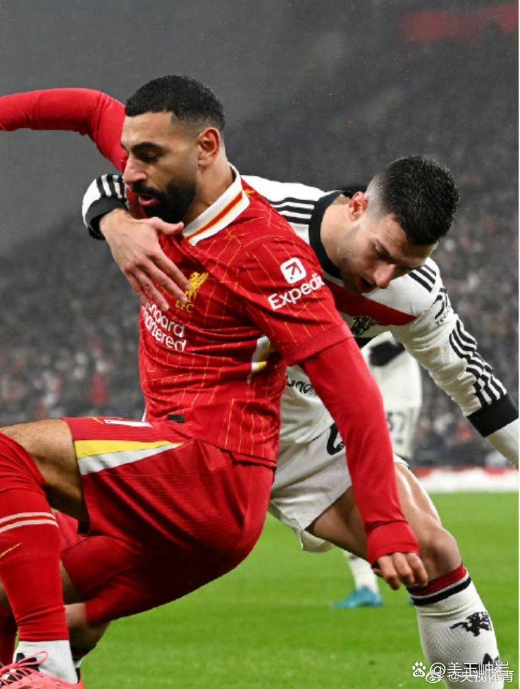 包含利物浦领先曼联42分创造两队最大积分差距纪录的词条  第2张