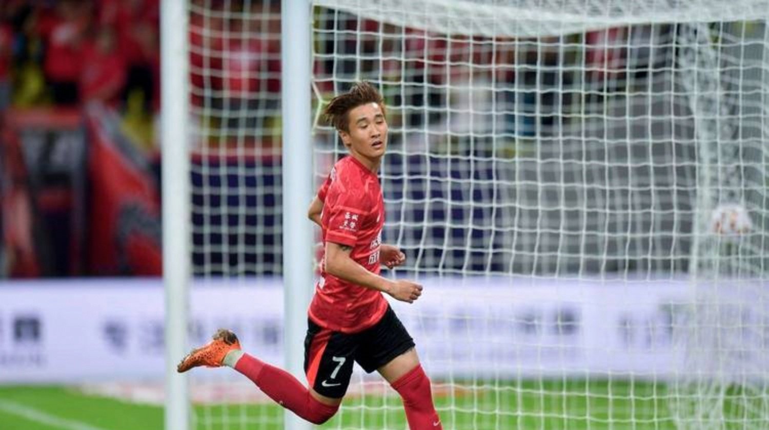 中超武汉三镇2-2成都蓉城图多列进球+乌龙韦世豪点射建功的简单介绍