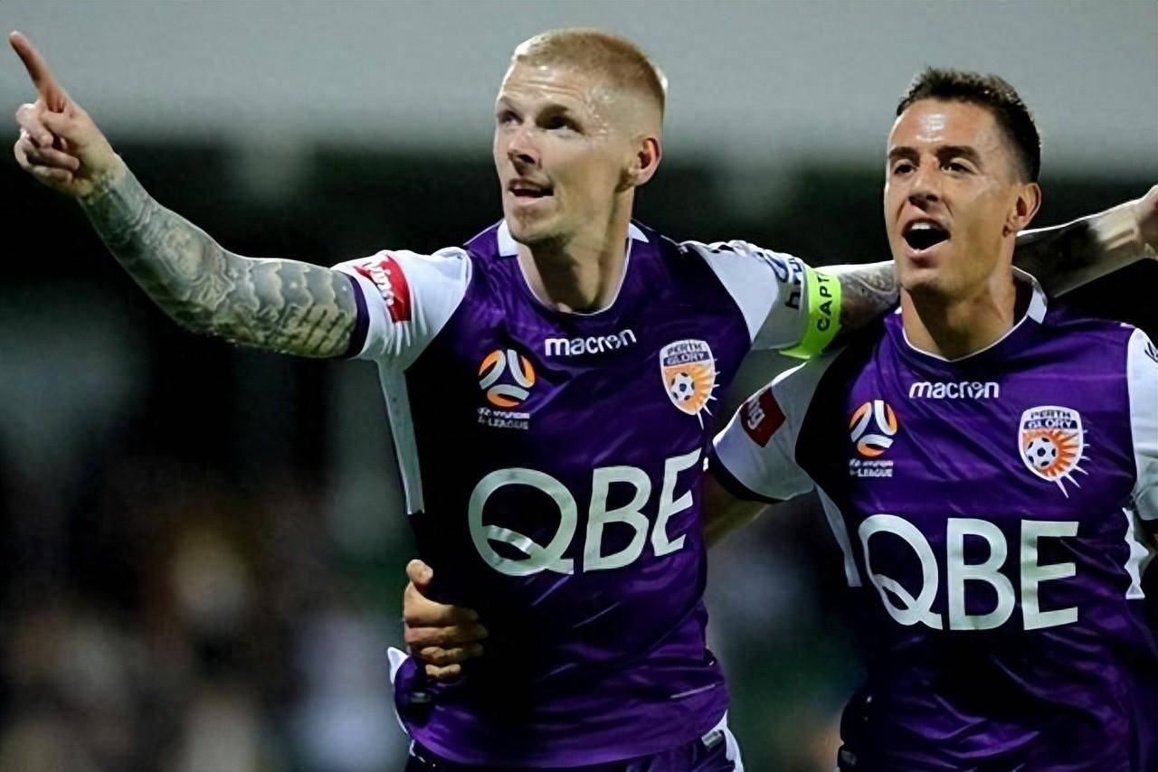 包含德巴符联：普福尔茨海姆草地VS卡尔斯鲁厄青年队的词条