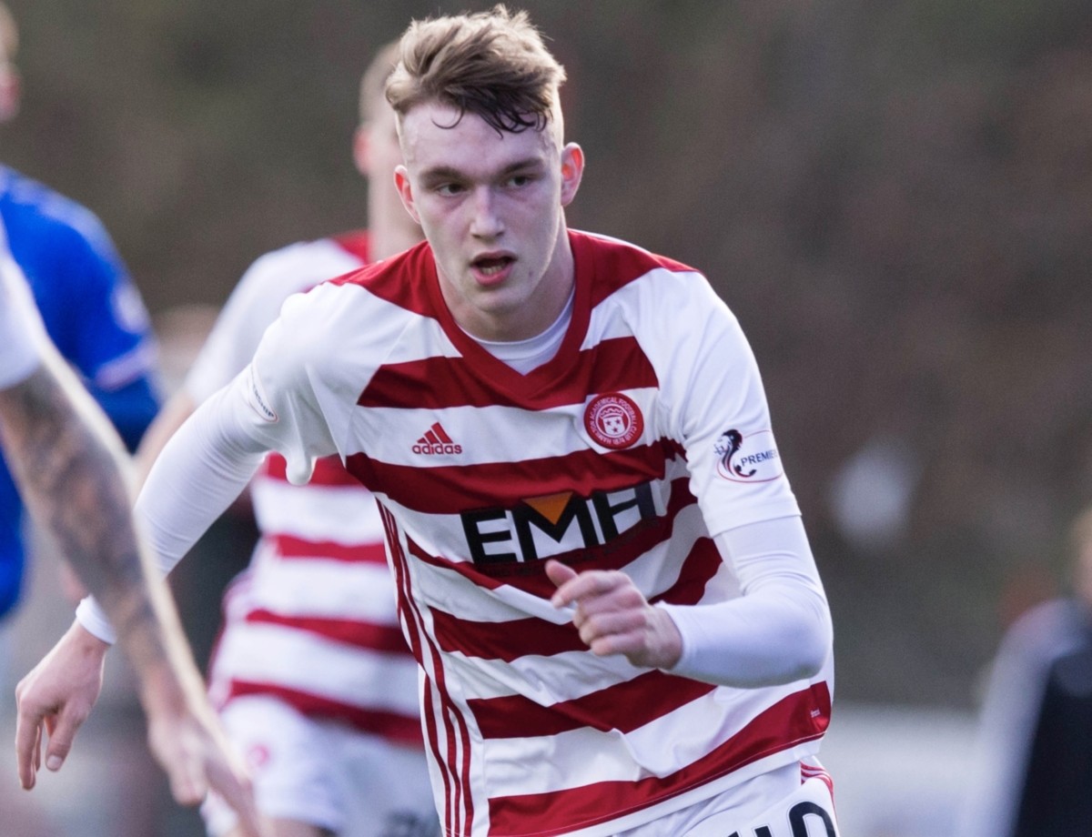 丹联U19：宁比U19VS瓦埃勒U19的简单介绍  第1张