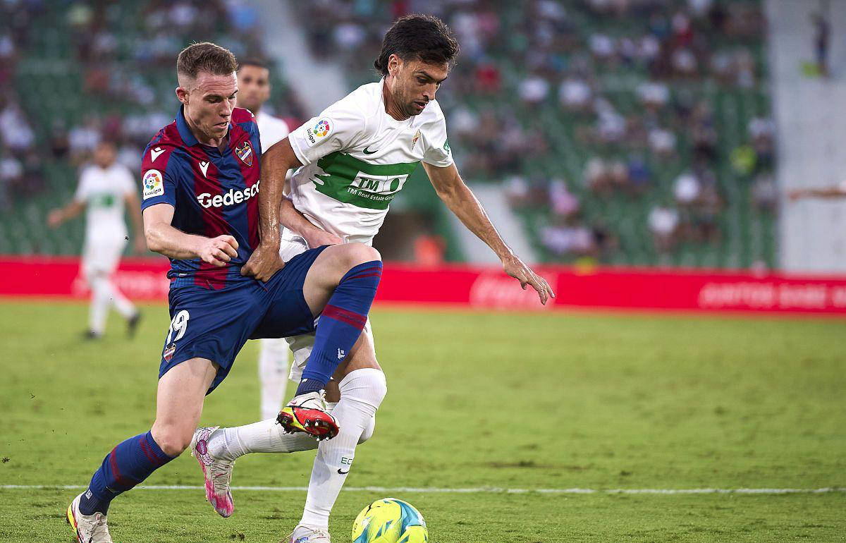 荷甲特温特VS特尔斯达前瞻特尔斯达客场战斗力尤其糟糕的简单介绍