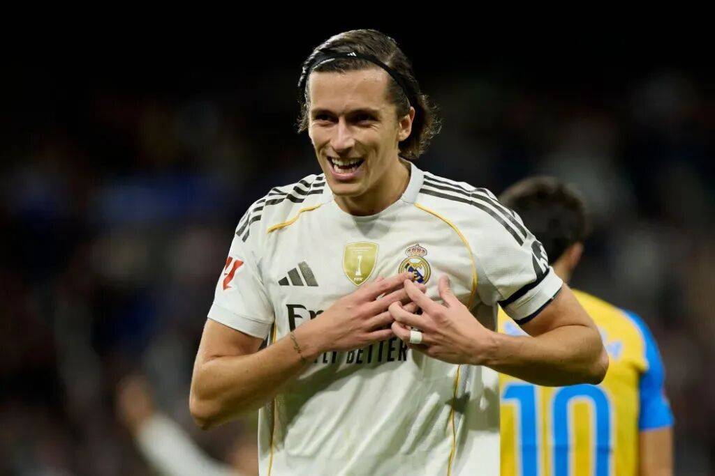 曝米兰曾接近签皇马后卫福特亚球员选择与皇马续约的简单介绍