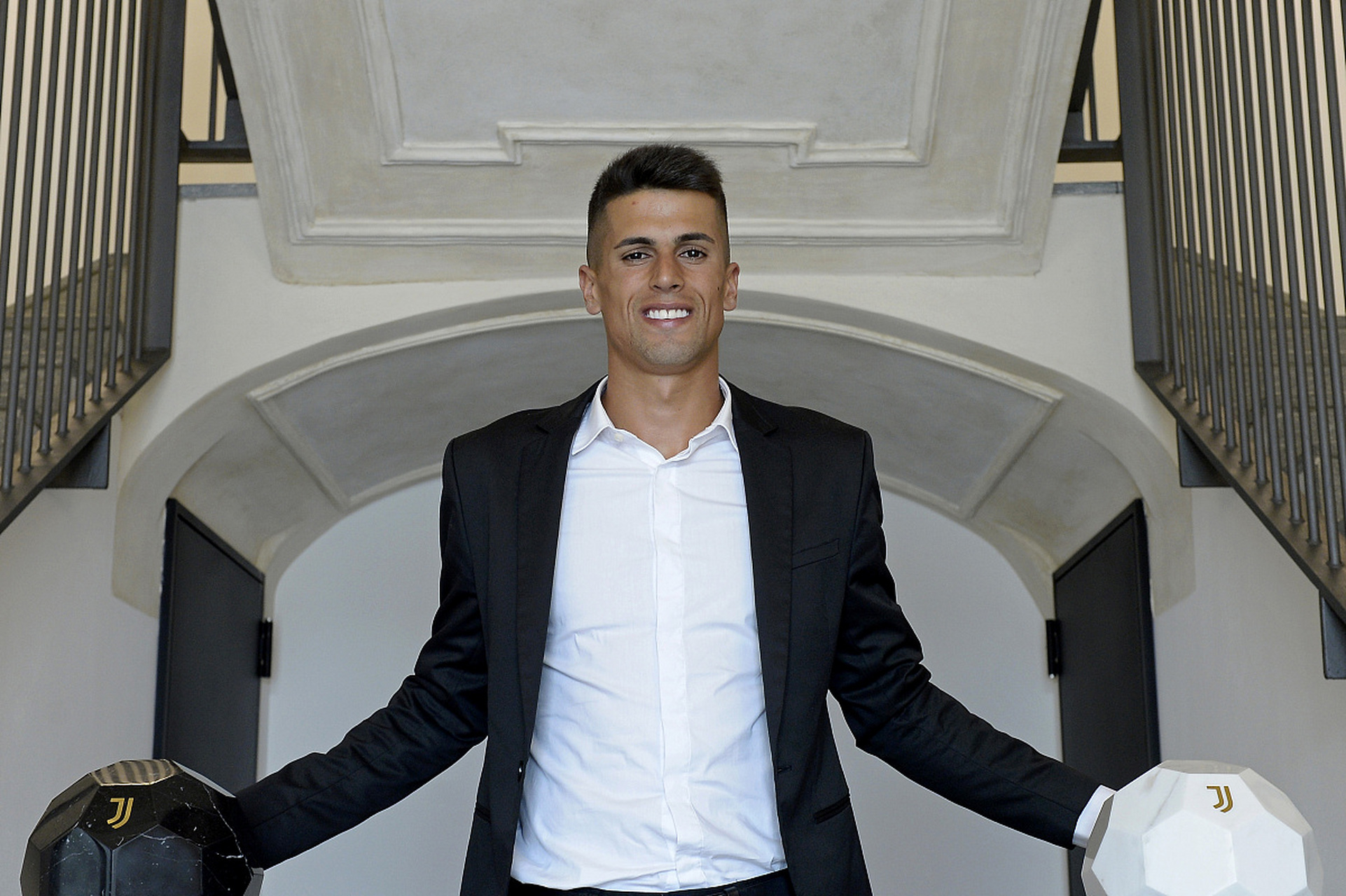 包含埃文弗格森租借加盟罗马并含有买断条款的词条 第1张 包含埃文弗格森租借加盟罗马并含有买断条款的词条 第1张