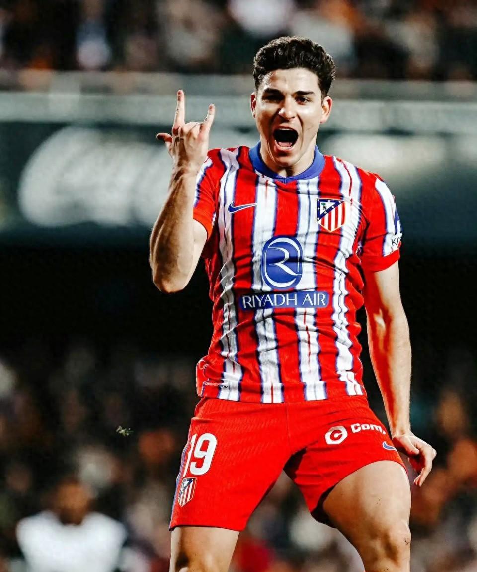 包含曝巴萨有意阿尔瓦雷斯但球员将留队马竞也无意出售球员的词条 第1张 包含曝巴萨有意阿尔瓦雷斯但球员将留队马竞也无意出售球员的词条 第1张