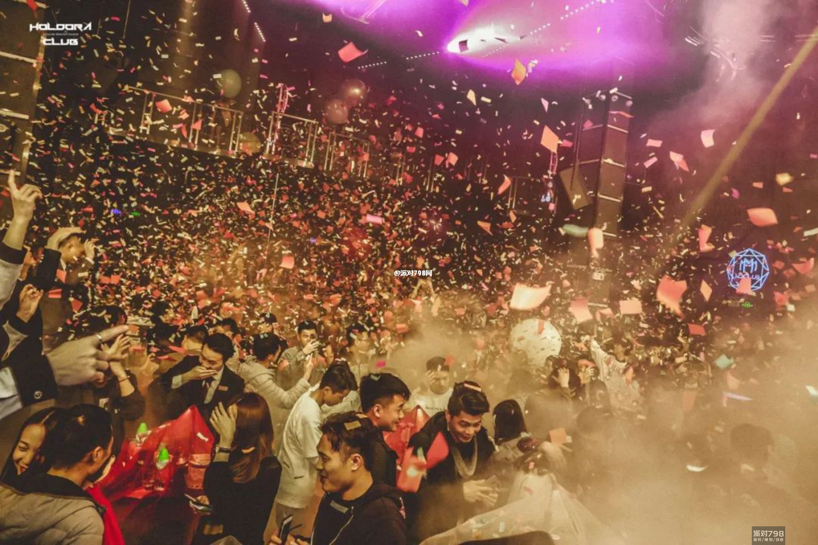 关于格拉利什现身瑞典酒吧享受7个小时的派对的信息