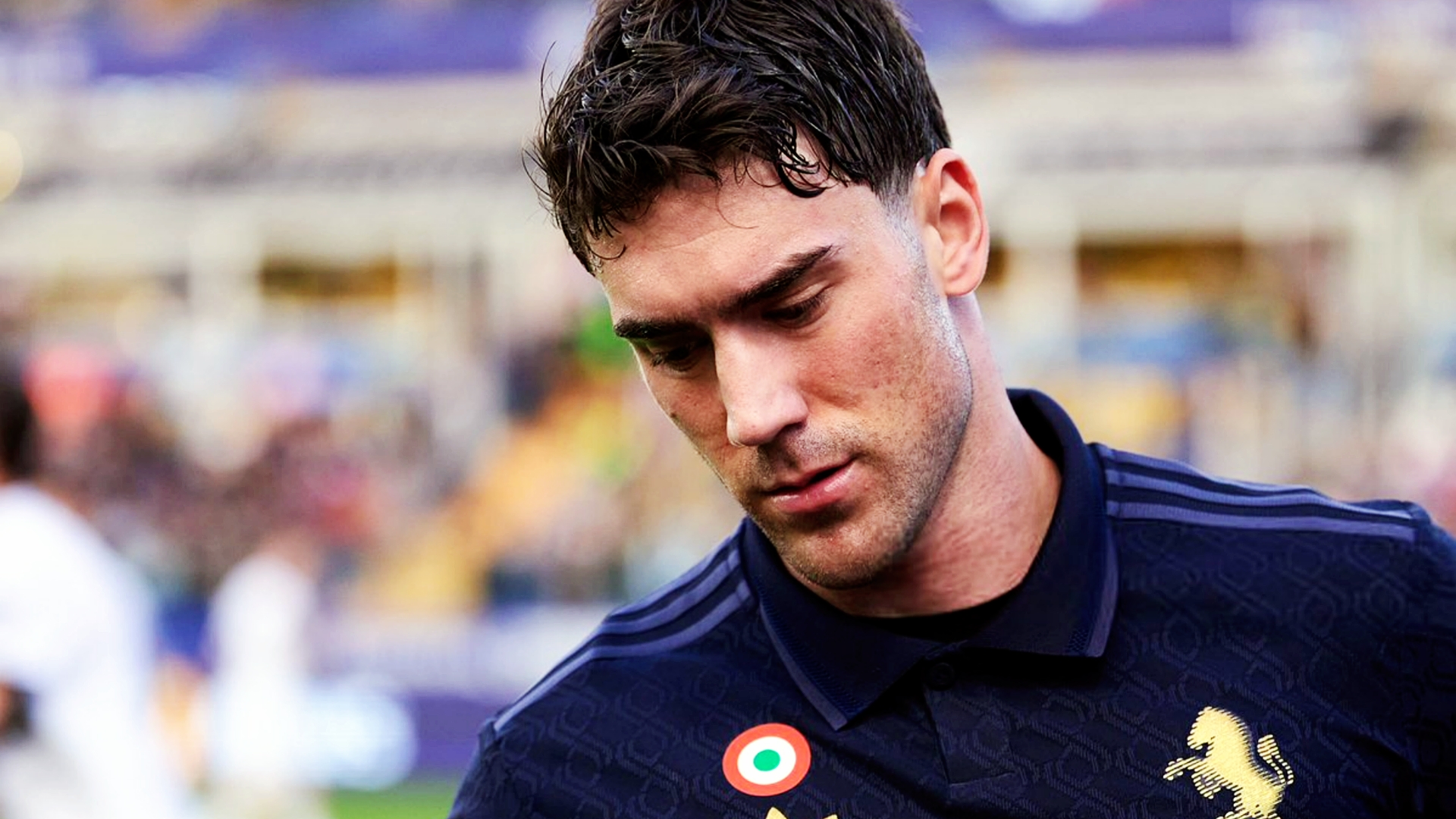 包含曝AC米兰有意免签弗拉霍维奇尤文可开出更高续约报价的词条