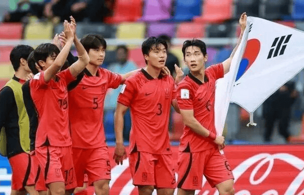 关于友谊赛韩国2-0玻利维亚孙兴慜任意球建功曹圭成破门的信息