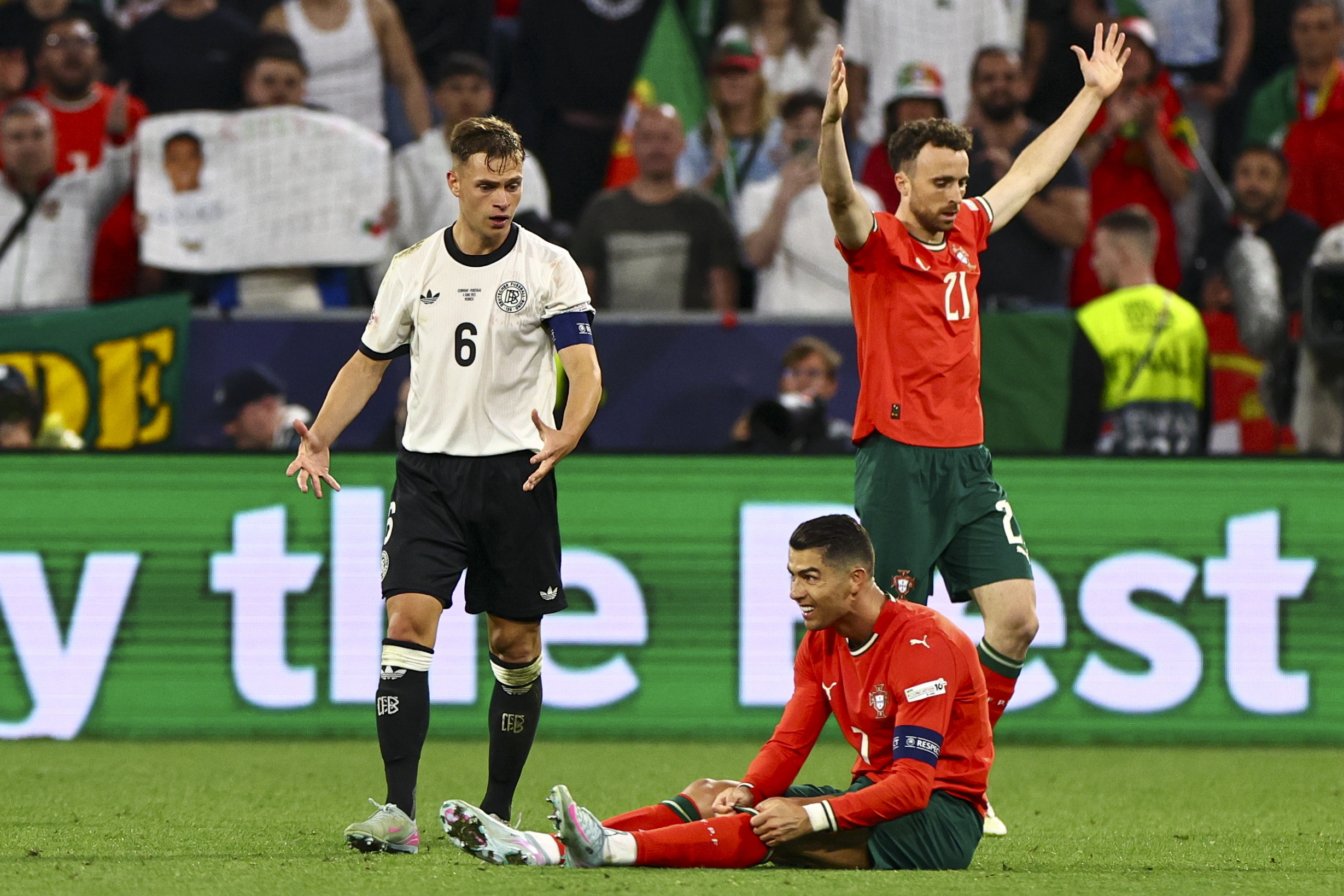 包含世预赛爱尔兰2-0葡萄牙葡萄牙无缘提前出线的词条 第1张 包含世预赛爱尔兰2-0葡萄牙葡萄牙无缘提前出线的词条 第1张